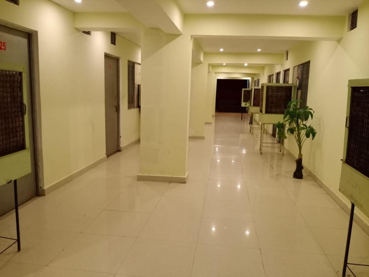 S S Hotel And Restaurant By Wb Economy Jaunpur Exterior photo